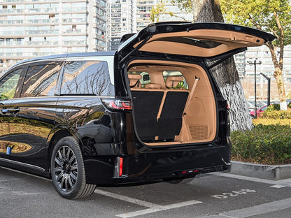 7 Seats Lux MVP