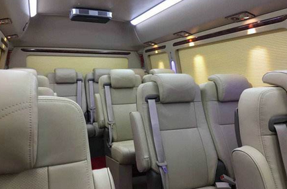 18 Seats Lux Minibus